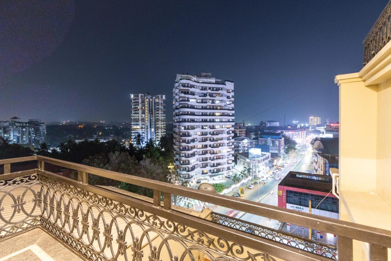 Hotel Paramount Suites & Service Apartments Mangalore Exterior foto