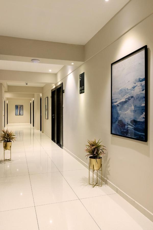 Hotel Paramount Suites & Service Apartments Mangalore Exterior foto